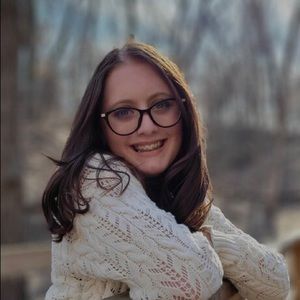 Meet your Posher, Mckenzie